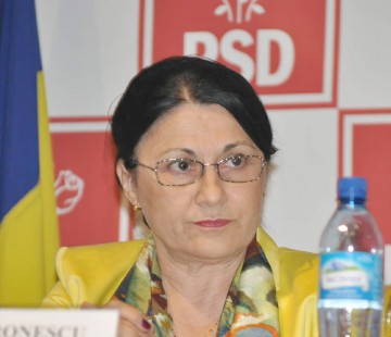 Votul Comisiei juridice privind imunitatea lui Mihăilescu şi Andronescu, amânat după alegeri